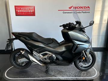 Honda Forza 750