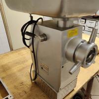 TRITACARNE OMEGA 32 220/380V