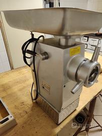 TRITACARNE OMEGA 32 220/380V