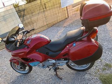 Honda Deauville 