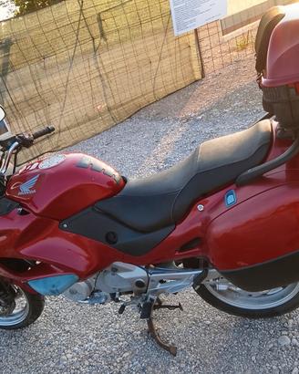Honda Deauville 