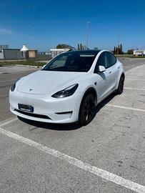 TESLA Model Y - 2022