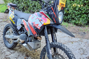 KTM 690 R rally enduro