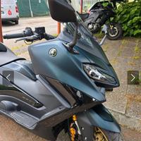 Yamaha T Max 560 - 2023