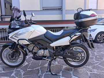 Suzuki DL650 Traveller