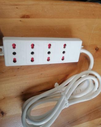 multipresa bianca 4 posti con cavo da 1.5 metri