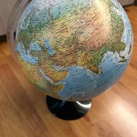 Mappamondo luminoso
