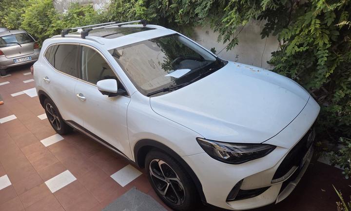 MG HS benzina luxury