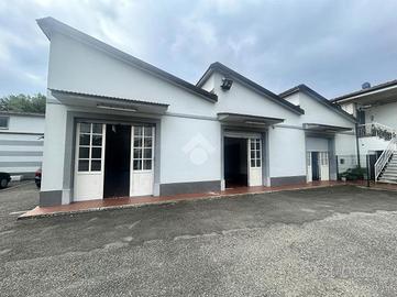 CAPANNONE A VEZZANO LIGURE