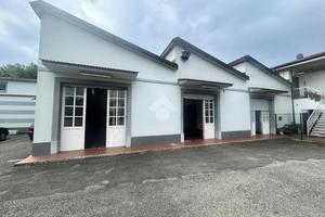 CAPANNONE A VEZZANO LIGURE