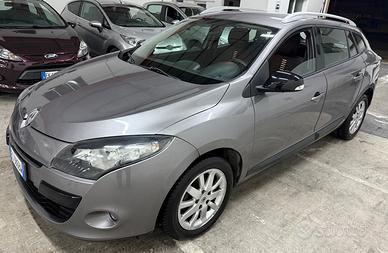 Renault Megane 1.5 dCi 110CV SporTour - 2011