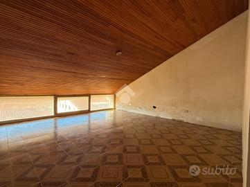 Mansarda dotata di ascensore, Bosa