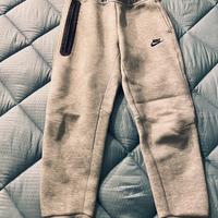 Pantaloni tuta Nike Tech Fleece 10-12 anni