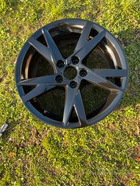 Cerchi in lega audi 17 pollici