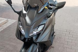 Yamaha T Max 560 - 2023