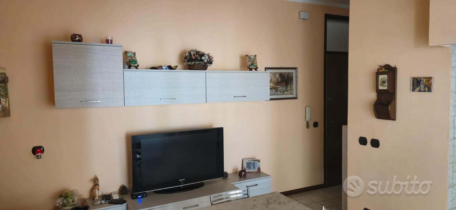 Bilocale con terrazzo sul viale principale - Vista 6