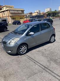 Toyota yaris 2008