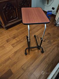 Tavolino per alimentazione a letto