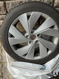 Cerchi con gomme Volkswagen Golf 8 225/45R17