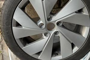 Cerchi con gomme Volkswagen Golf 8 225/45R17