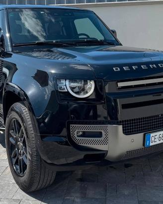 Land Rover Defender 3.0d i6 mhev X-Dynamic SE awd 