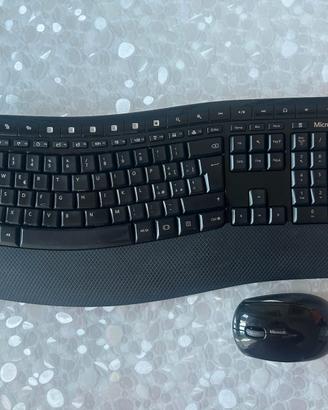 Kit tastiera + Mouse Wireless Microsoft Comfort 50