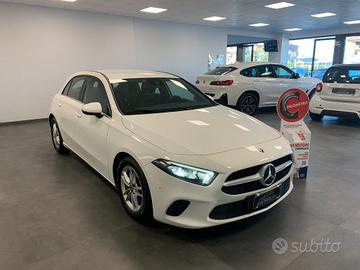 MERCEDES-BENZ A 180 d Automatico Sport + Full Le