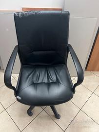 Sedia Ufficio con ruote e braccioli