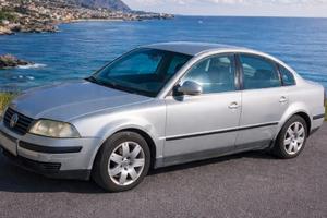 VW Passat 1.9 TDI 130CV • Diesel • FULL OPTIONAL
