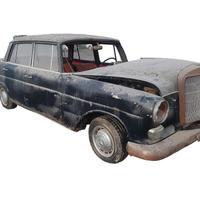 Mercedes 190D Codine Demolita - Per Ricambi