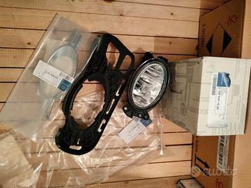 faretto fendinebbia Mercedes classe C 220 