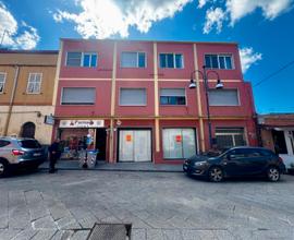 Locale commerciale fronte strada
