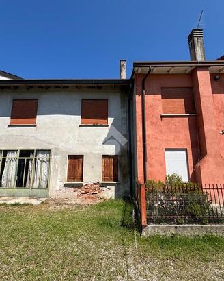 CASA DI CORTE A FONTANIVA