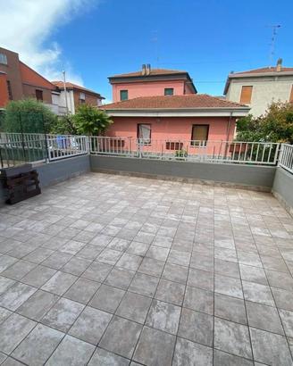 Appartamento di 71 m² con 2 locali e box auto a Pa