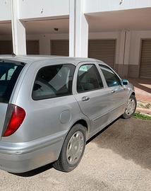 Lancia Lybra SW 1900