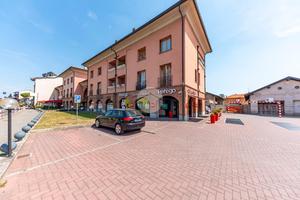 2 LOCALI A UBOLDO