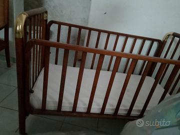 culla dondolo box triciclo moderno con giochini