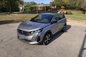PEUGEOT 5008 GT