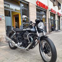 Moto Guzzi V7 - 2023