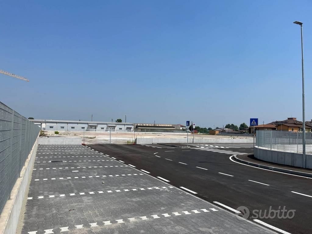Terreno di 6000 m² a Castrezzato - Vista 4