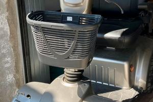 Scooter elettrico per anziani