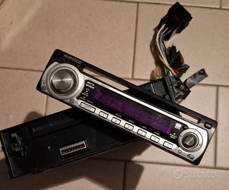 Stereo auto con frontalino estraibile
