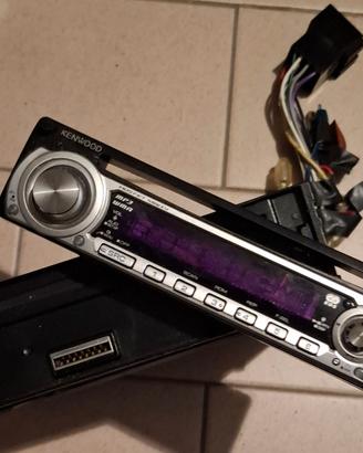 Stereo auto con frontalino estraibile