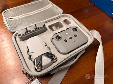 DJI Mini 2 con accessori originali