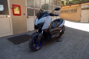 Yamaha X-Max 300