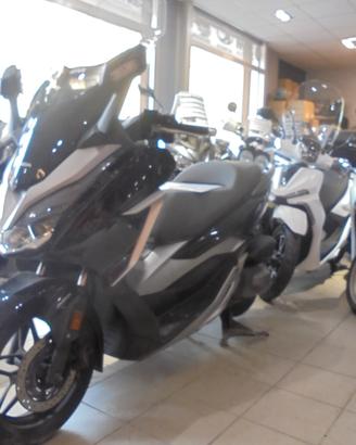 HONDA FORZA 300