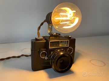 Lampada Macchina Fotografica Vintage Comet K35