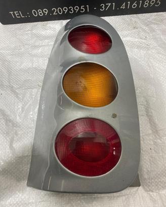Stop posteriore sinistro Smart 450 prima serie