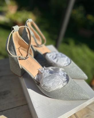Scarpe con tacco eleganti