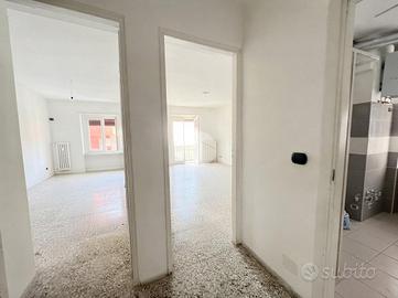 2 LOCALI A GASSINO TORINESE